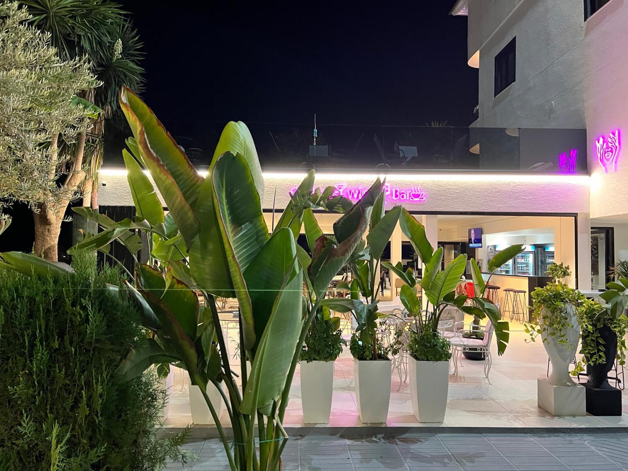 Hotel Vila Park Bujari Ksamil Exteriör bild