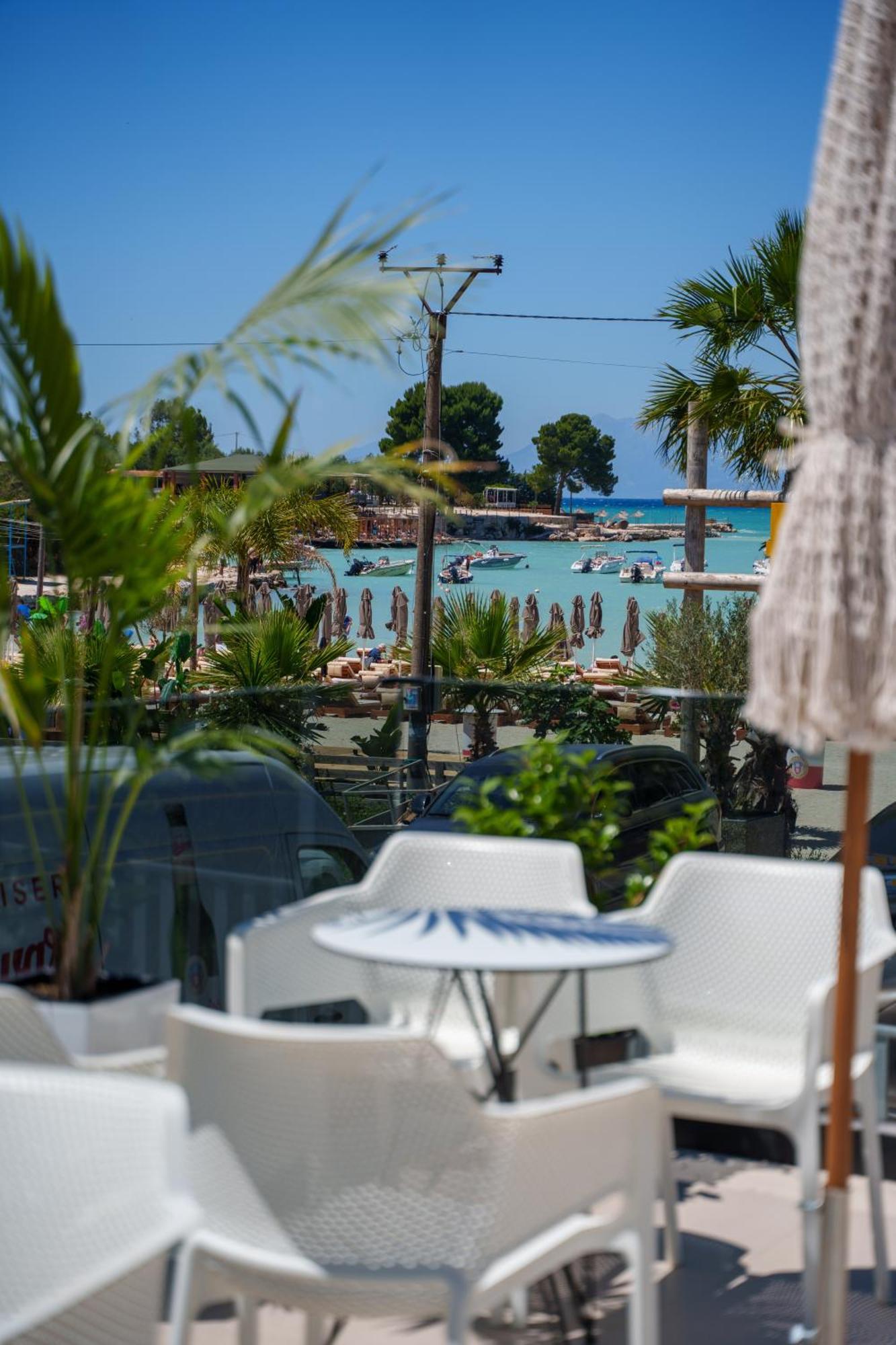 Hotel Vila Park Bujari Ksamil Exteriör bild