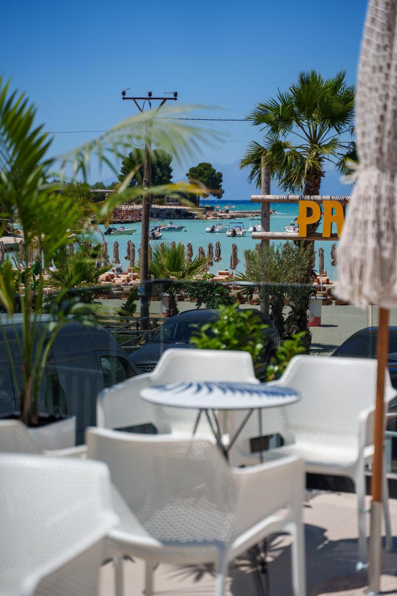 Hotel Vila Park Bujari Ksamil Exteriör bild